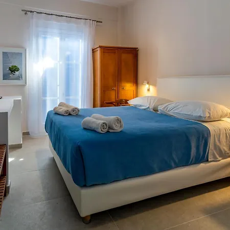 Manto Otel 2*
